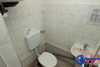 Spațiu comercial, de 80 mp, în Central - 1