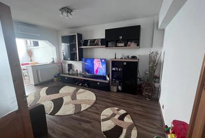 Apartament cu 3 camere decomandat în Central - 3