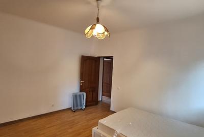 Apartament cu 3 camere de vanzare in zona Costin Georgian - 9