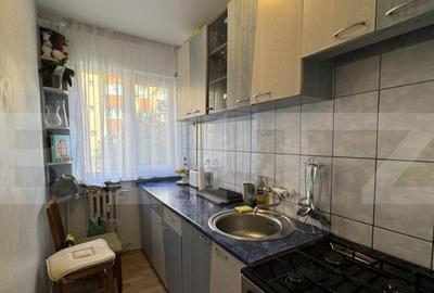 Apartament 3 camere, et. 1, Craiovi?a Noua - 4