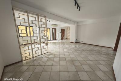 Birouri Domenii /Ion Mihalache - Arcul de Tiumf Parcare - 2