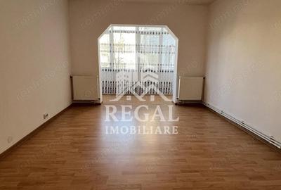 Apartament 4 camere de vanzare Micro 5/1 | Etaj 1 | 80 mp - 1