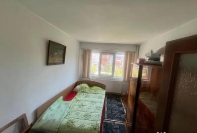 Apartament cu 3 camere decomandat în Casa de Cultură - 3