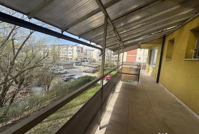 Apartament cu 2 camere decomandat în Hotvon - 2