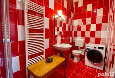 Inchiriez apartament 2 camere la casa, cu curte comuna aproape de Pia?a Sfatului, Bra?ov - 8