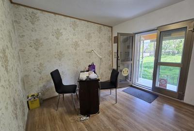 Spațiu comercial, de 65 mp, în 9 Mai - 13