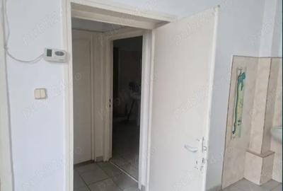 Spațiu comercial, de 34 mp, în Gruia - 3