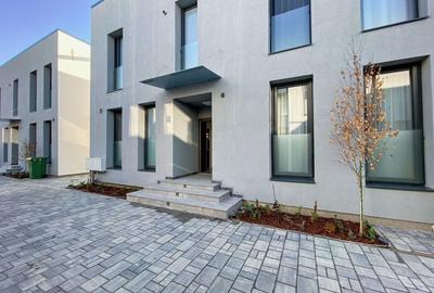 Casă individuală cu 4 camere cu Canalizare în Pipera