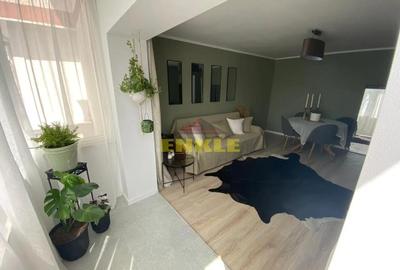 Apartament cu 4 camere decomandat în Central - 2