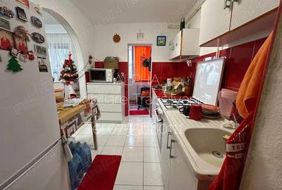 Apartament 3 camere+beci ,etaj 1 ,zona Gh.Doja-Stadion - 2