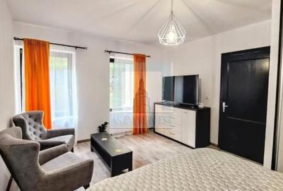 Garsonieră decomandată în Central - 2