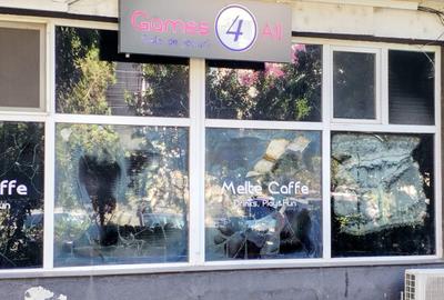 Spațiu comercial, de 100 mp, în Poarta 6 - 2