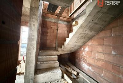 Duplex cu 3 camere si teren de 247 mp de vanzare in localitatea Sacalaz - 12