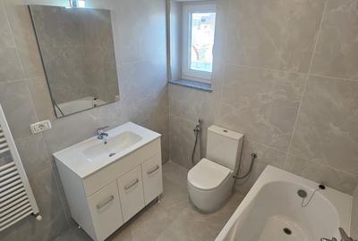 Duplex cu 4 camere cu Canalizare în Ipotești - 18