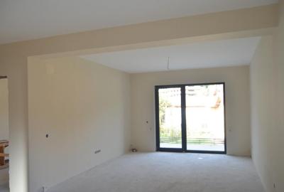 Apartament cu 2 camere decomandat în Palanca - 3