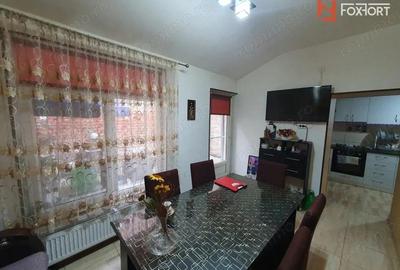 Apartament cu 2 camere decomandat, cladire istorica - Sinaia - 14