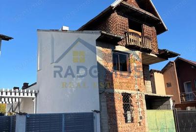 Casă cu 4 camere cu Teren 46 Mp în Nord - 6