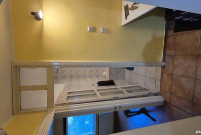 Vand apartament cu 3 camere, situat la etajul 2 din 4, in zona Lipovei - 5