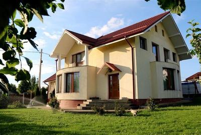 Casă individuală cu 5 camere în Breazu