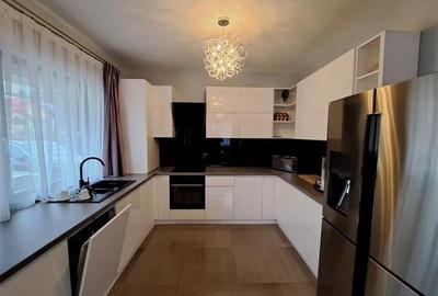 Casa Tip Duplex, La Cheie, situata in cartierul Europa! - 3