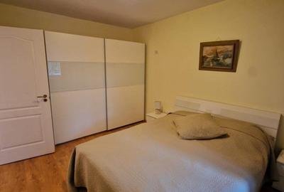 Apartament 4 camere - decomandat - 2 balcoane - pivnita - zona Dioda - 4