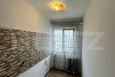 Apartament cu 2 camere semidecomandat în Craiovița Nouă - 4