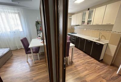 Apartament cu 2 camere decomandat în Progresul II - 11