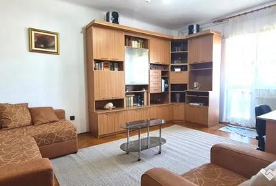 Apartament cu 3 camere decomandat în Capitale - 18