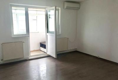 Apartament cu 2 camere semidecomandat în Micro 11 - 5