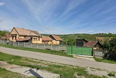 Casă cu Teren 1280 Mp în Alămor - 3