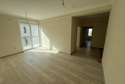 Apartament cu 2 camere decomandat în Giroc