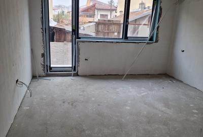 Brancoveanu 4 camere + curte Bloc nou finalizat - 3