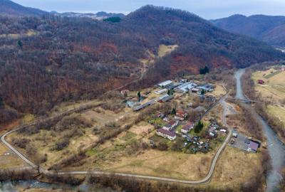 Teren ?i spa?ii industriale, com. Negreni, sat Bucea, jud. - 2