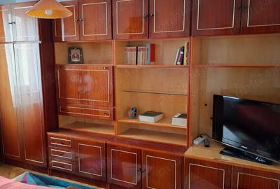 Apartament 4 camere de inchiriat, str. Carpa?i - 2