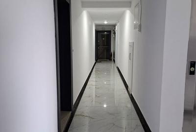Apartament cu 2 camere decomandat în Far