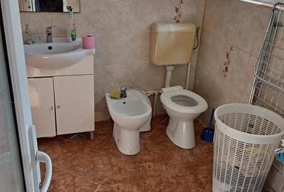 Casă cu Teren 1300 Mp în Dămienești - 4