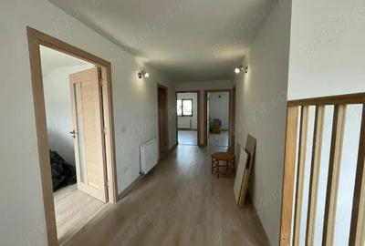 Casă cu 4 camere în Săcălaz - 9