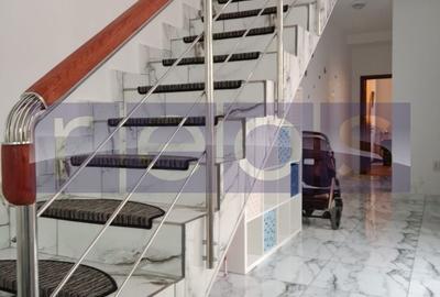 Casă individuală cu 5 camere cu Canalizare în Vitan - 10