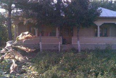 Casă cu 5 camere cu Teren 1300 Mp în Oncești - 8