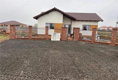 Casa individuala - Teren 635 mp - toate utilitatile. - 1