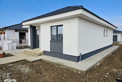 Casă cu 4 camere cu Teren 90 Mp în Central - 4