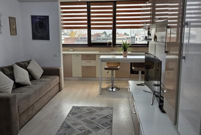Apartament cu 2 camere semidecomandat, mobilat în Tomis Plus