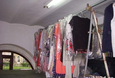 Spațiu comercial, de 40 mp, în Central - 4