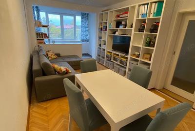 Decomandat. Cu centrala proprie. Etaj intermediar - 2