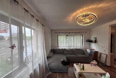 Casa cuplata.curte individuala generoasa, cu 3 camere,2 bai, - 8