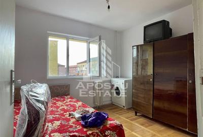 Apartament cu 3 camere decomandat, mobilat în Central - 1