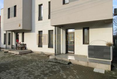 Casa Giroc, 4 camere, 2 bai, curte interioara. - 16