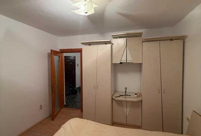 Apartament cu 3 camere semidecomandat în Baba-Dochia - 1