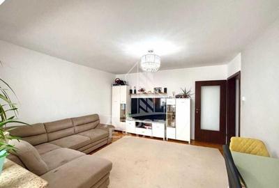 Apartament cu 3 camere decomandat, mobilat în Dâmbovița