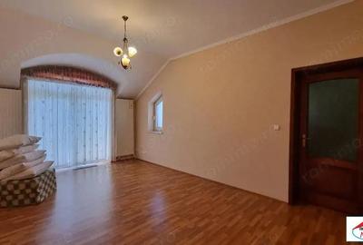 Casă cu Canalizare în Semicentral - 5